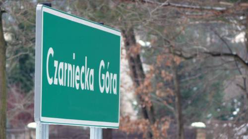 Wjazd do Czarnieckiej Góry